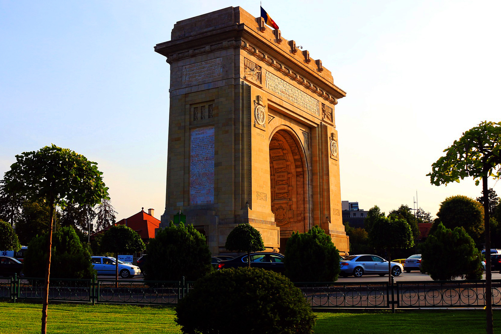 Мистерията на Дракула - Триумфалната арка, Букурещ, Румъния - Arc de triomphe, Bucharest, Romania